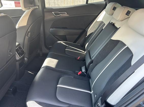 Vehicle image 14 Vehicle image 14