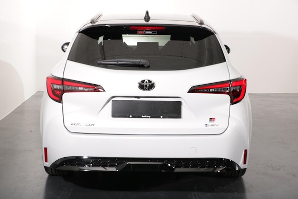 Vehicle image 14