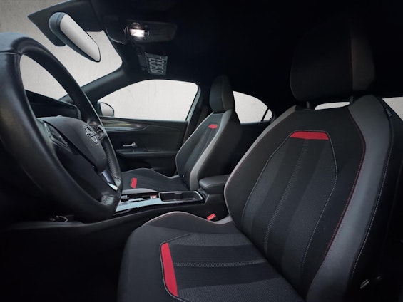 Vehicle image 15 Vehicle image 15