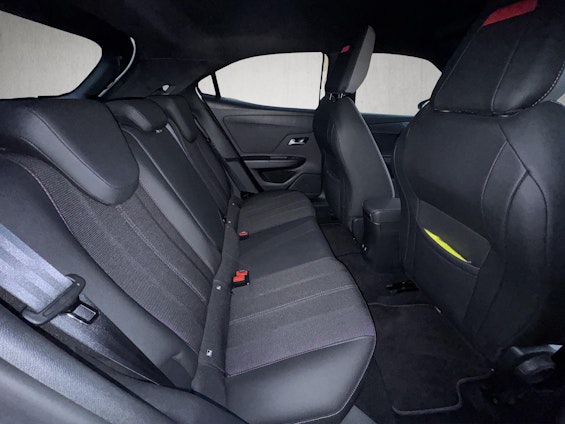 Vehicle image 11 Vehicle image 11