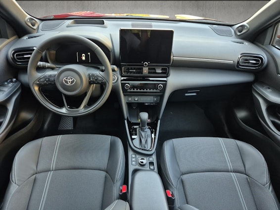 Vehicle image 10