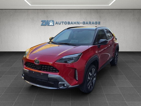 First vehicle image