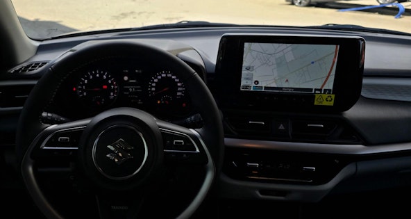 Vehicle image 18
