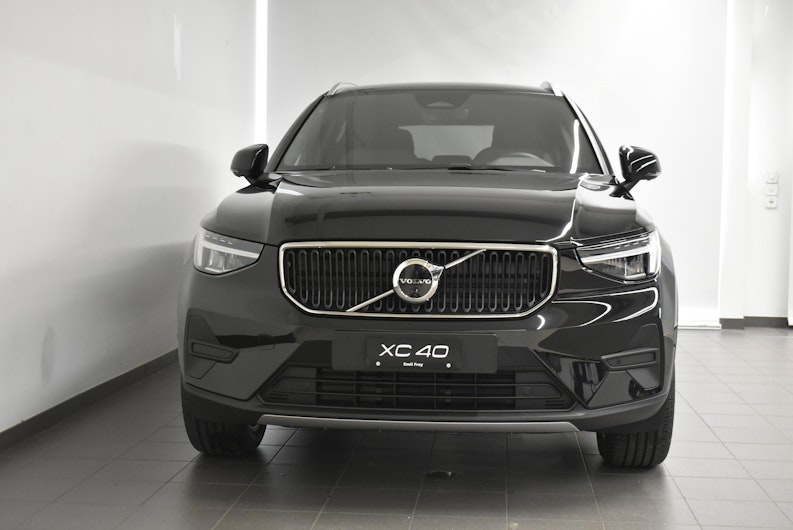 Vehicle image VOLVO XC40