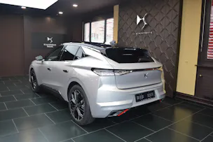 DS Automobiles 4 1.2 Hybrid Antoine de Saint Exupéry