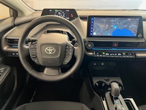 Vehicle image TOYOTA Prius 2.0 Plug-In-Hybrid Style