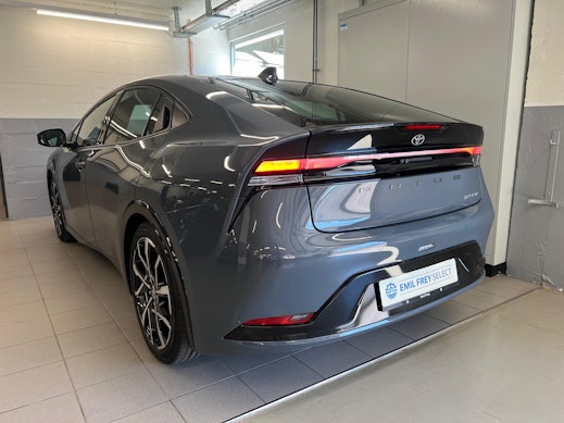 TOYOTA Prius 2.0 Plug-In-Hybrid Style 3