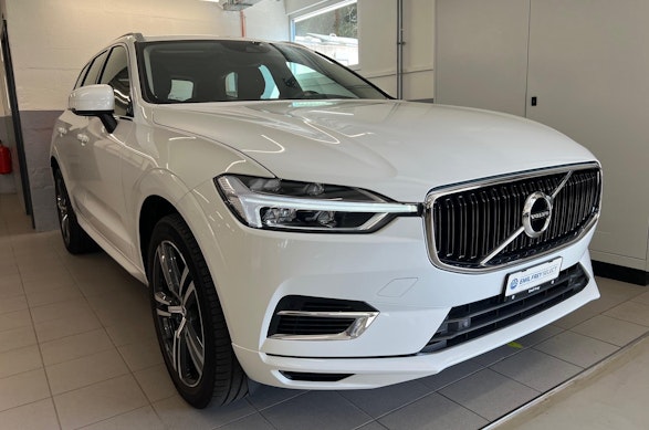 VOLVO XC60 2.0 T8 TE Momentum eAWD 0 VOLVO XC60 2.0 T8 TE Momentum eAWD 0