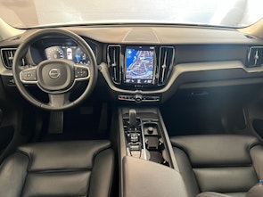 Vehicle image VOLVO XC60 2.0 T8 TE Momentum eAWD