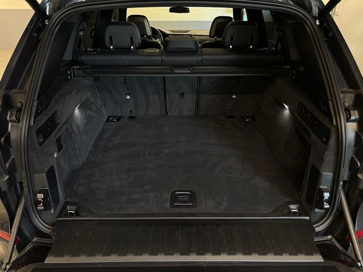 Vehicle image BMW X5