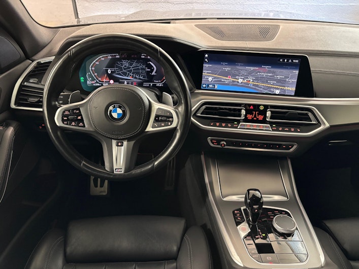 Vehicle image BMW X5