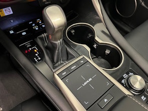 Vehicle image LEXUS RX 450h X