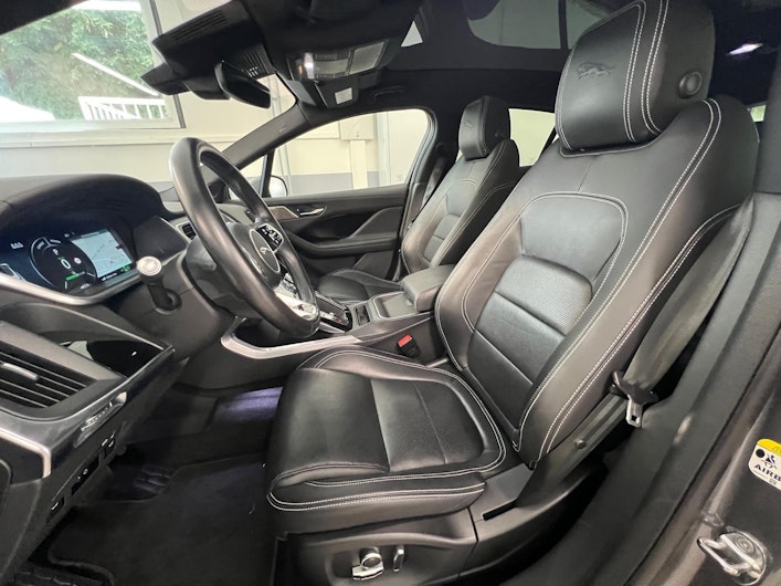 Vehicle image JAGUAR I-PACE