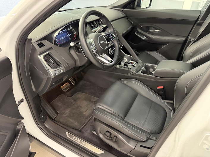 Vehicle image JAGUAR E-PACE