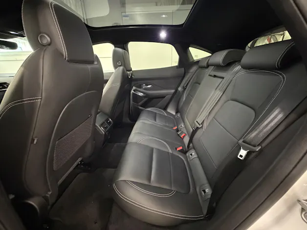 Jaguar E-Pace 2.0 I4 200 R-Dynamic S AWD