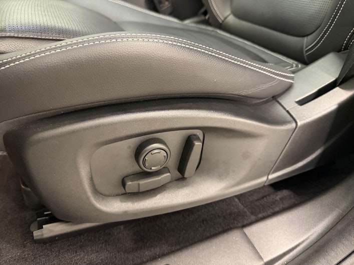 Vehicle image JAGUAR E-PACE