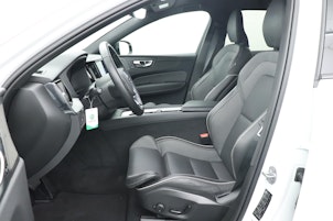 Vehicle image VOLVO XC60 2.0 B5 MH Plus Dark AWD