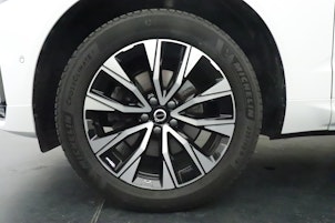 Vehicle image VOLVO XC60 2.0 B5 MH Plus Dark AWD