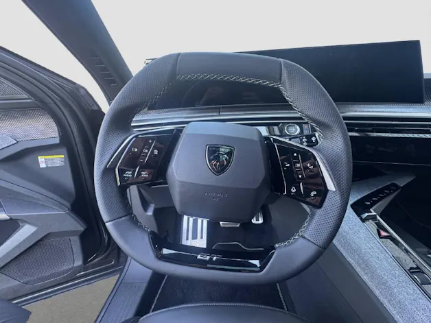 Peugeot 5008 e-Launch Edition AWD