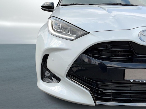 Vehicle image 24 Vehicle image 24