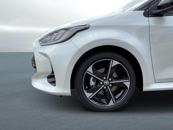 Vehicle image 19 Vehicle image 19