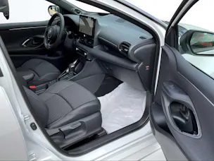 Toyota Yaris 1.5 VVT-i HSD Premium
