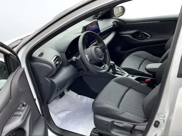 Toyota Yaris 1.5 VVT-i HSD Premium