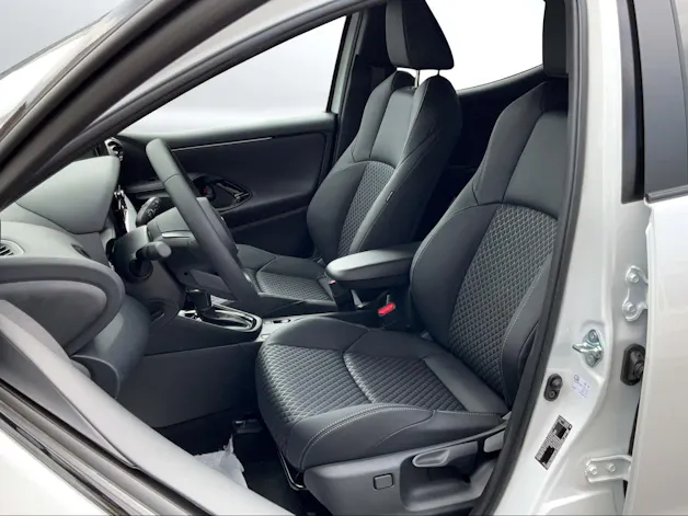 Toyota Yaris 1.5 VVT-i HSD Premium