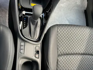 Toyota Yaris 1.5 VVT-i HSD Premium