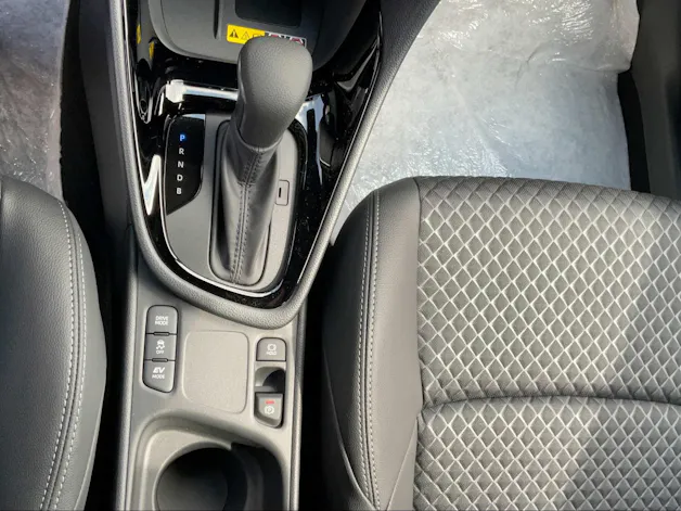 Toyota Yaris 1.5 VVT-i HSD Premium