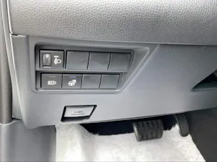 Toyota Yaris 1.5 VVT-i HSD Premium