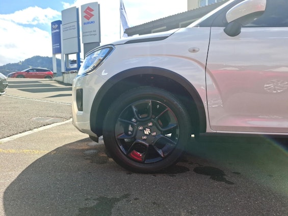 Vehicle image 13 Vehicle image 13