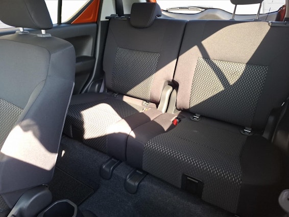 Vehicle image 10 Vehicle image 10