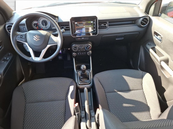 Vehicle image 11