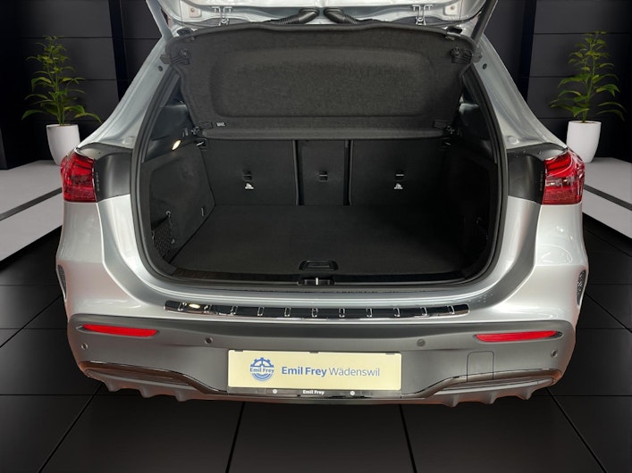 Vehicle image MERCEDES-BENZ EQA 350