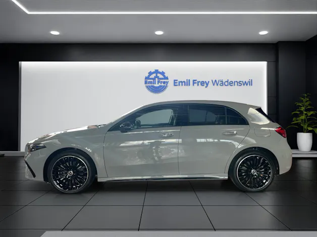 Mercedes-Benz A 250 e AMG Line
