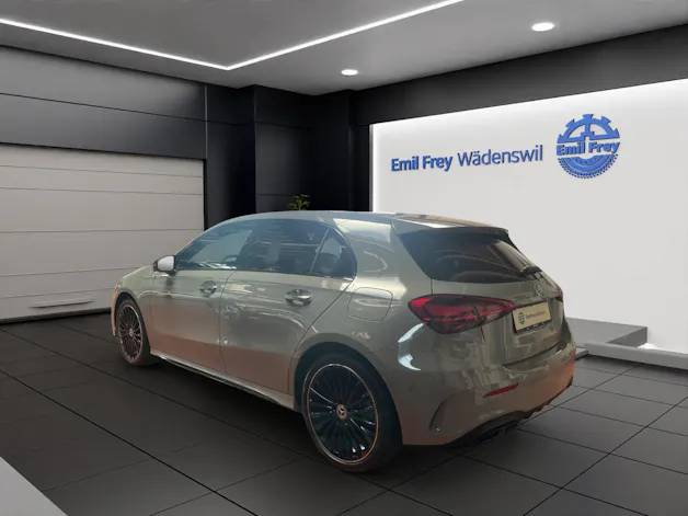 Mercedes-Benz A 250 e  AMG Line