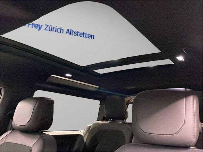 Vehicle image LAND ROVER DEFENDER