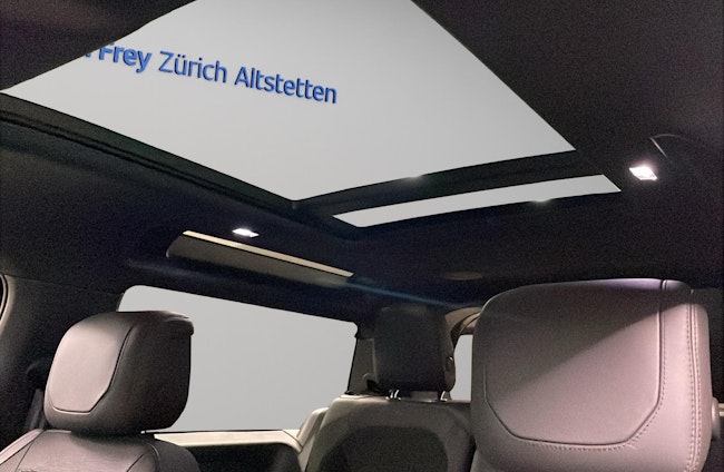 Vehicle image 13 Vehicle image 13