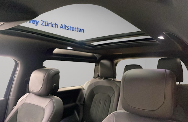 Vehicle image 12 Vehicle image 12