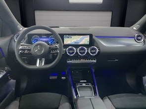 Vehicle image MERCEDES-BENZ EQA 350 4MATIC Excellence Edition AMG Line