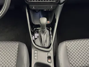 Toyota Yaris 1.5 VVT-i HSD Premium