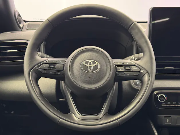 Toyota Yaris 1.5 VVT-i HSD Premium