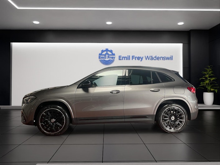 Vehicle image MERCEDES-BENZ GLA 250