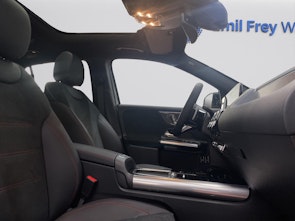 Vehicle image MERCEDES-BENZ GLA 250 e EQ Star AMG Line