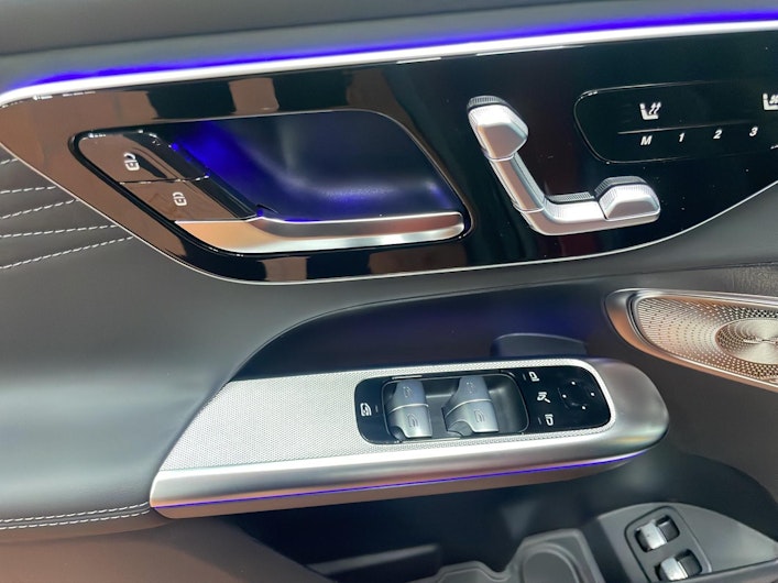 Vehicle image MERCEDES-BENZ GLC 400