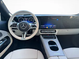 Mercedes-Benz CLA 350 4MATIC EQ Technology