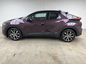 Vehicle image TOYOTA C-HR 2.0 HEV Trend 4x4