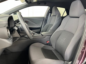 Vehicle image TOYOTA C-HR 2.0 HEV Trend 4x4