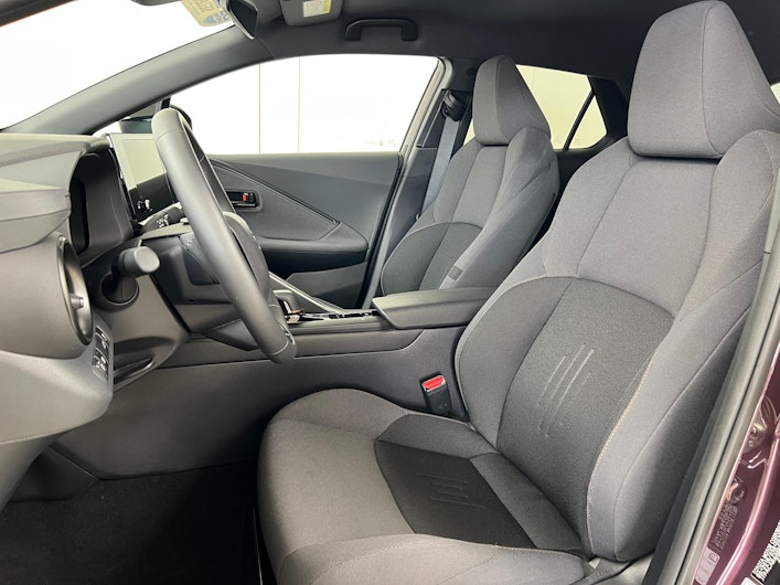 Vehicle image TOYOTA C-HR